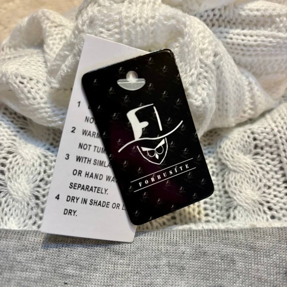 NWT Beanie Hat Forbusite White Cable Knit Beanie Grey Interior